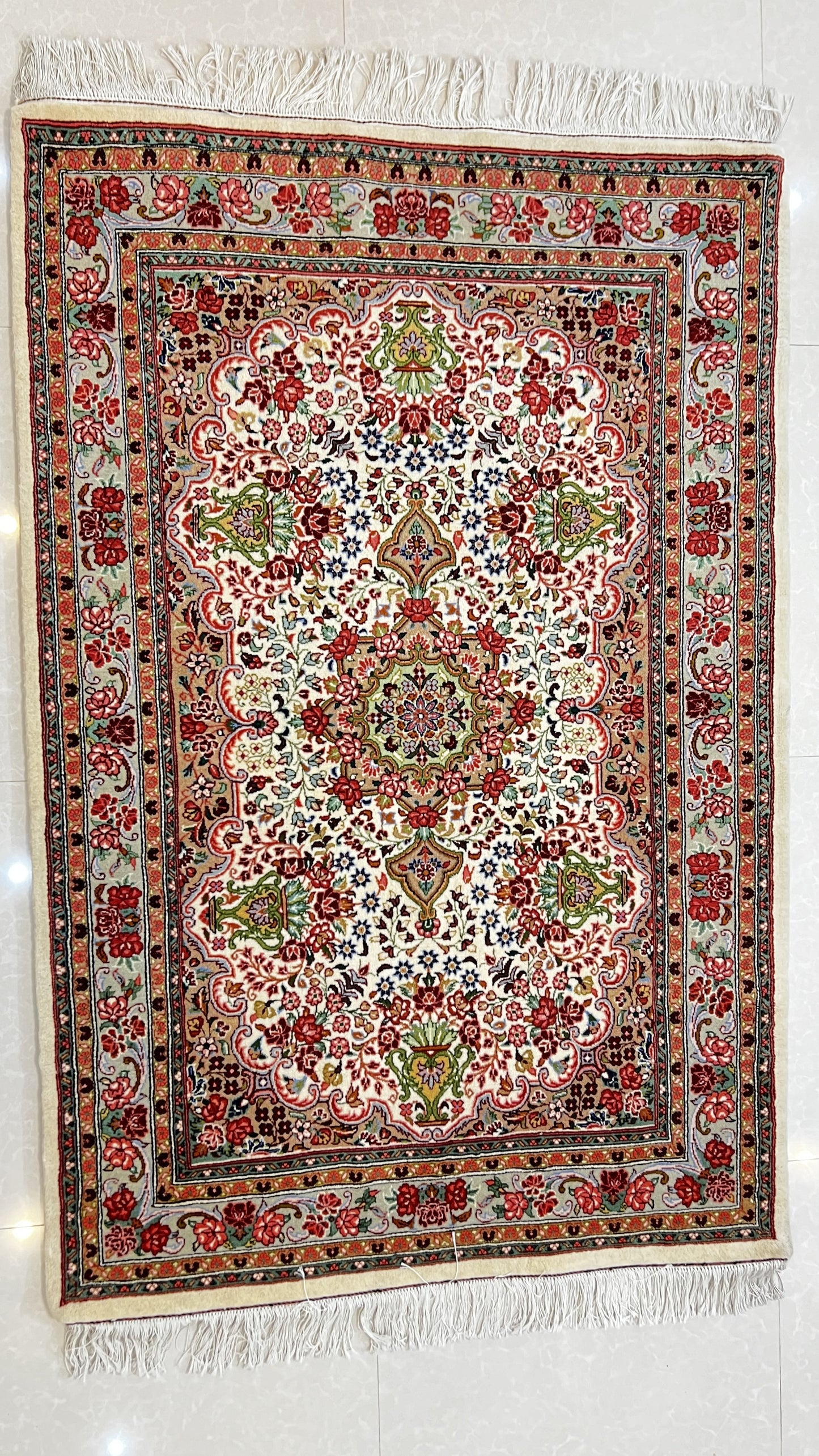 handwoven Persian rug, Jowzan Hamadan rug, Lachak Toranj design, natural wool rug, cotton foundation, traditional Persian carpet, 50 raj knot density, luxury rug, classic design, fine craftsmanship