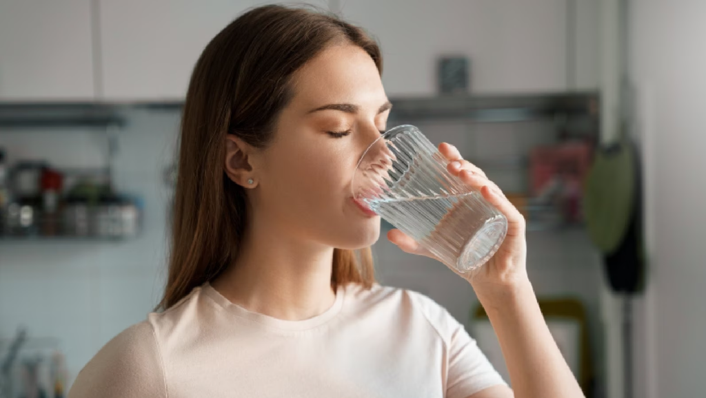 La verdad sobre el agua: desmintiendo mitos y maximizando beneficios