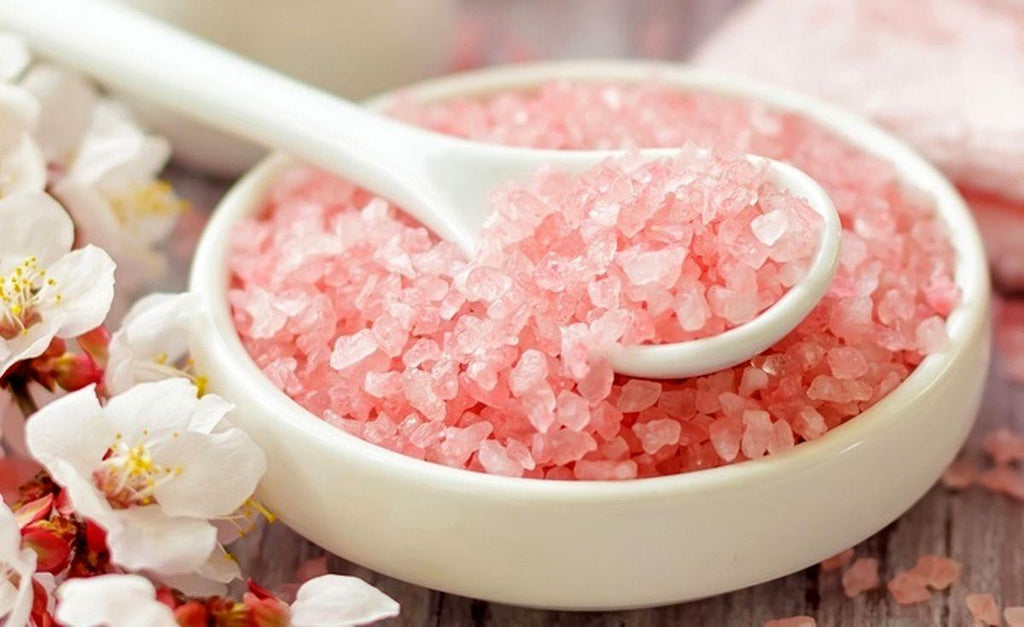 14 notables propiedades curativas de la sal rosa 