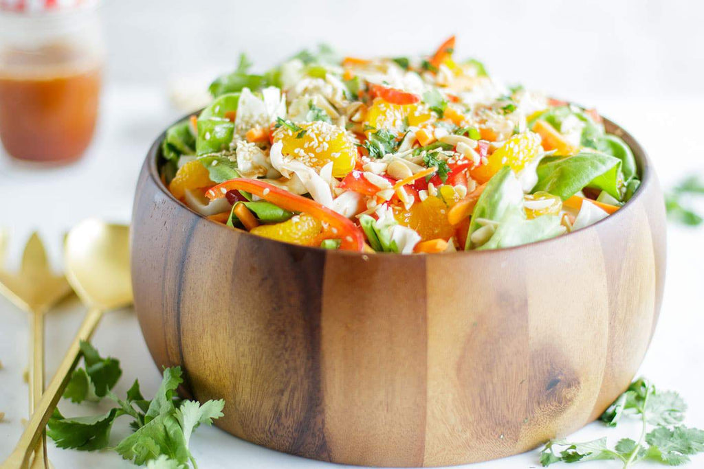 Erfrischender und nahrhafter Salat