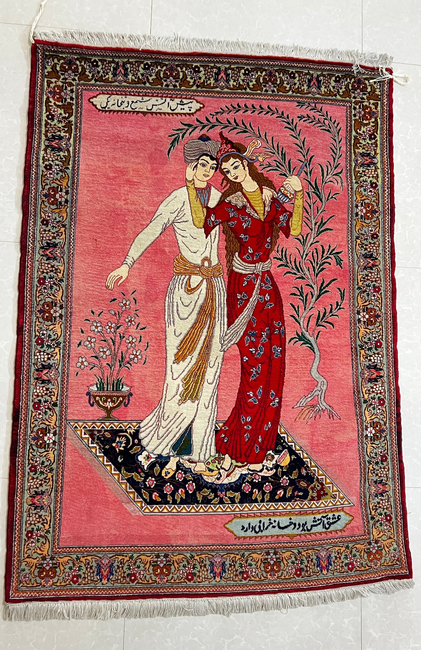 vintage Kashan rug, Persian hand-knotted rug, Leyli & Majnun design, antique Persian carpet, handwoven wool rug, natural dye rug, 80-year-old rug, traditional Persian rug, collectible Persian carpet, luxury vintage rug
